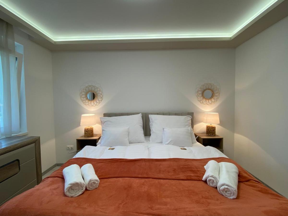 Sunshine Homes Zamardi Luaran gambar