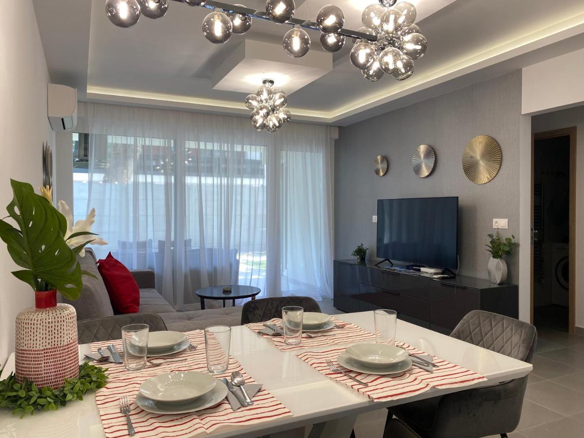 Sunshine Homes Zamardi Luaran gambar