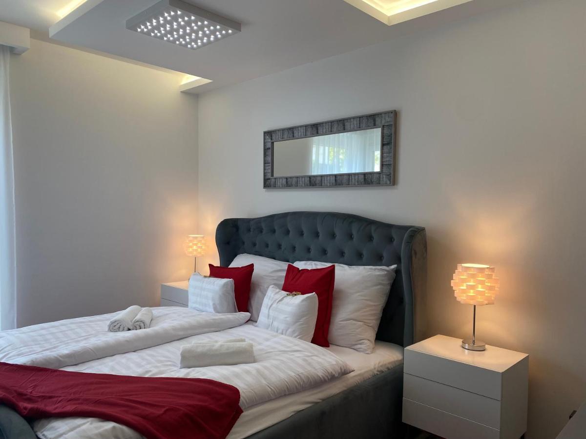 Sunshine Homes Zamardi Luaran gambar