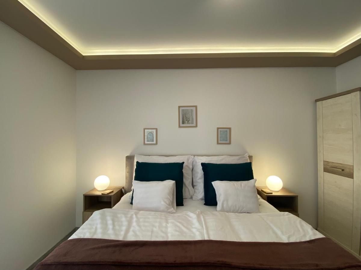 Sunshine Homes Zamardi Luaran gambar