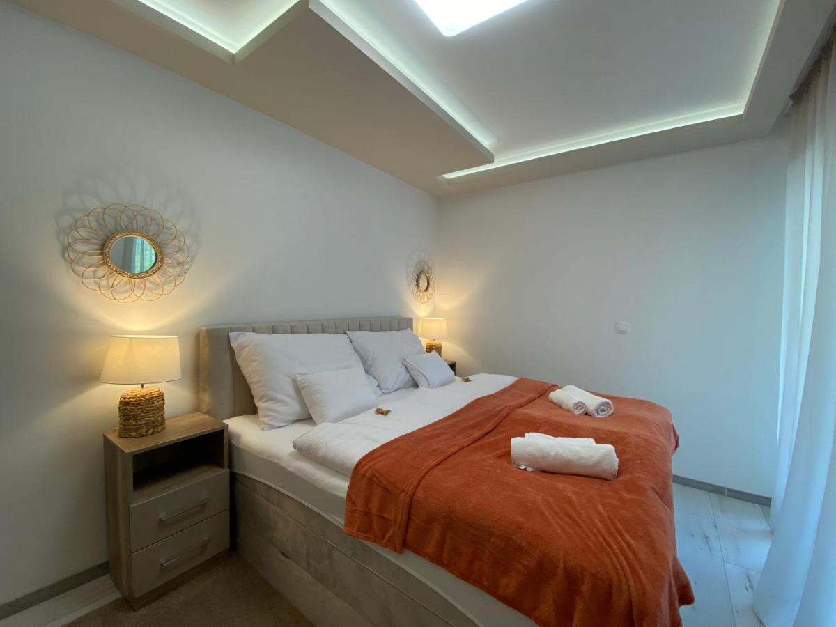 Sunshine Homes Zamardi Luaran gambar
