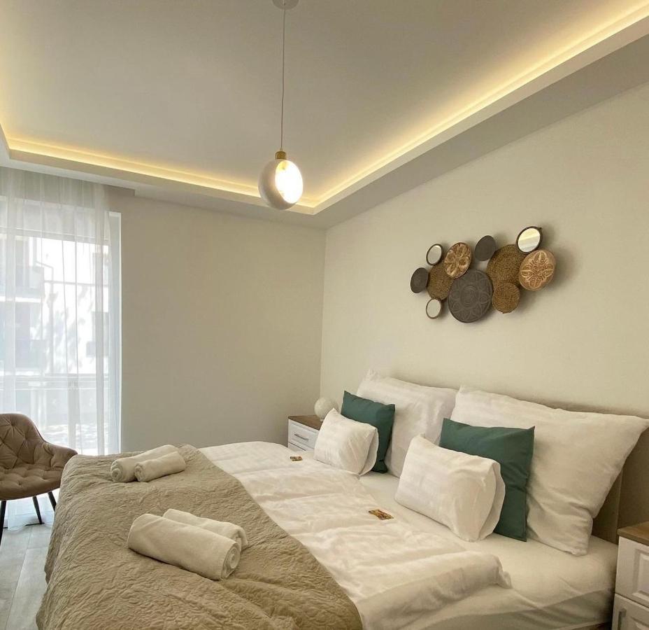 Sunshine Homes Zamardi Luaran gambar
