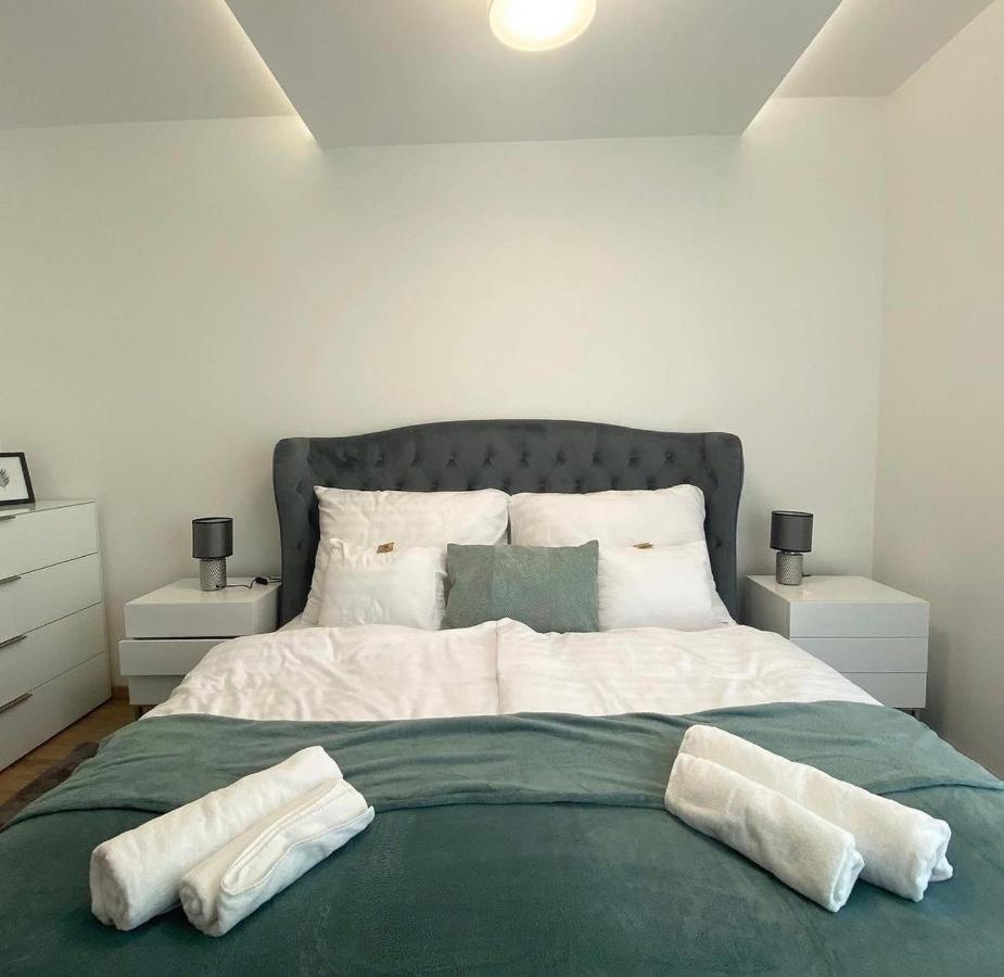 Sunshine Homes Zamardi Luaran gambar