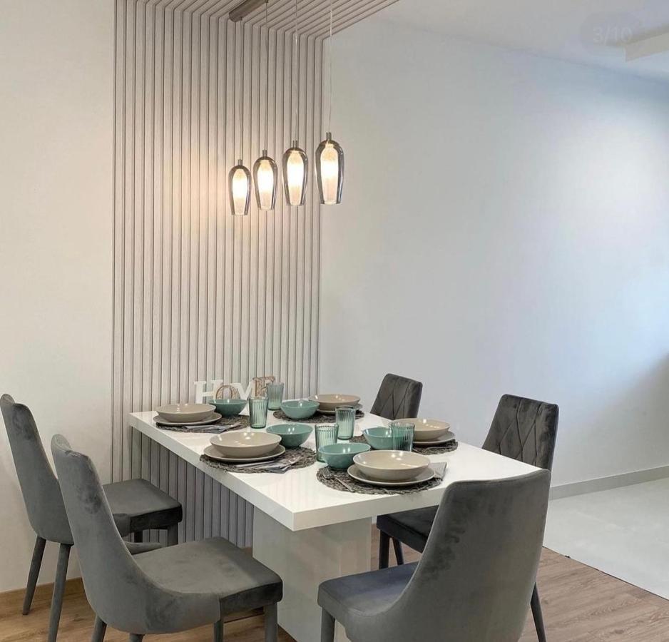 Sunshine Homes Zamardi Luaran gambar