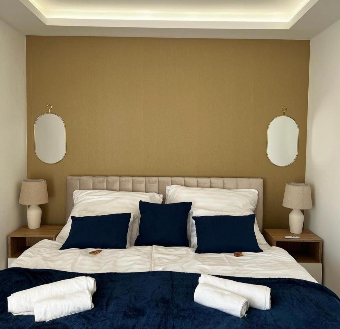 Sunshine Homes Zamardi Luaran gambar