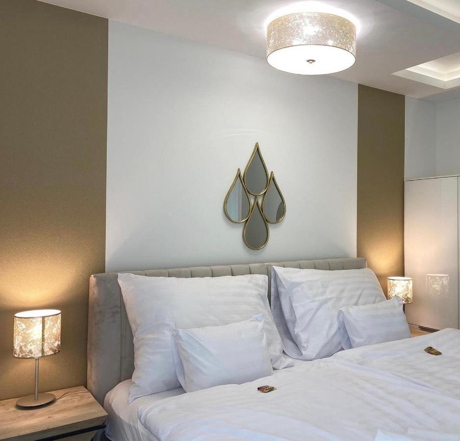Sunshine Homes Zamardi Luaran gambar